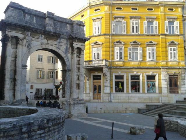 Royal Apartment Pula Dış mekan fotoğraf